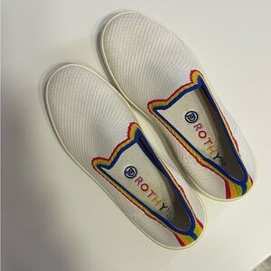 Rothy’s white rainbow tennis shoes limited edition sz 7
